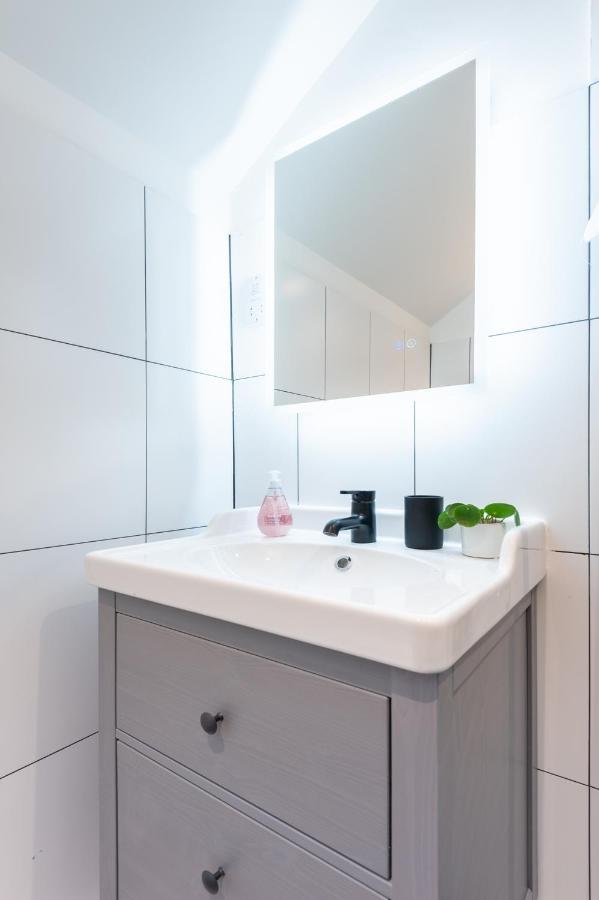 The Pinkish House - 4 Bed Home In The Town Centre Blairgowrie and Rattray ภายนอก รูปภาพ