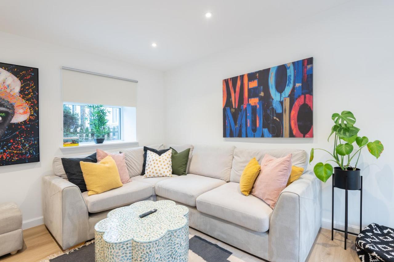 The Pinkish House - 4 Bed Home In The Town Centre Blairgowrie and Rattray ภายนอก รูปภาพ