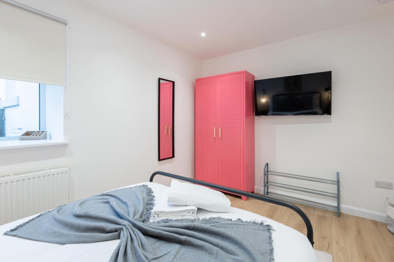 The Pinkish House - 4 Bed Home In The Town Centre Blairgowrie and Rattray ภายนอก รูปภาพ