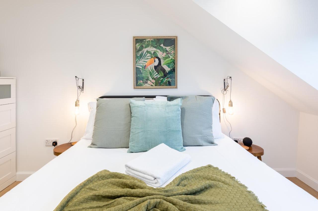 The Pinkish House - 4 Bed Home In The Town Centre Blairgowrie and Rattray ภายนอก รูปภาพ