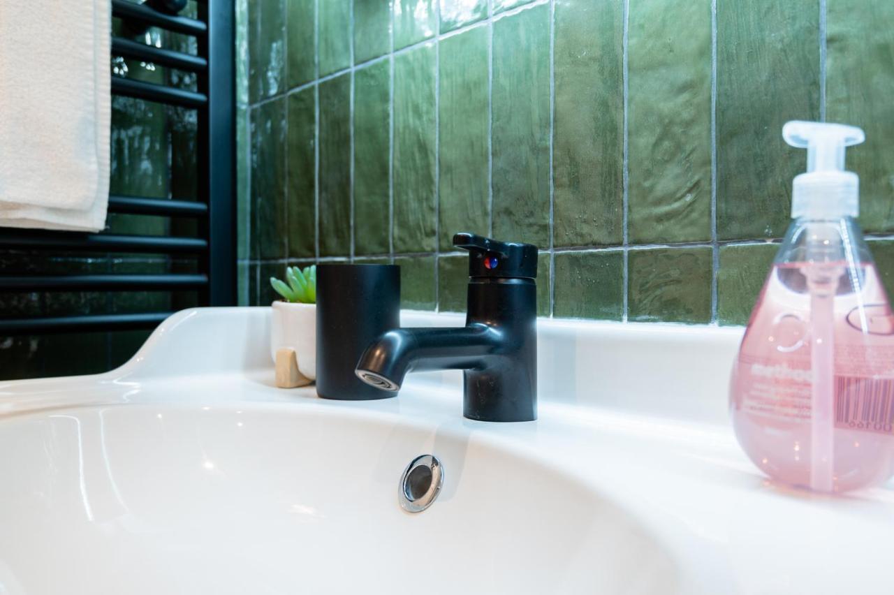 The Pinkish House - 4 Bed Home In The Town Centre Blairgowrie and Rattray ภายนอก รูปภาพ