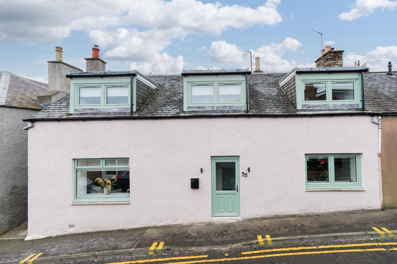 The Pinkish House - 4 Bed Home In The Town Centre Blairgowrie and Rattray ภายนอก รูปภาพ