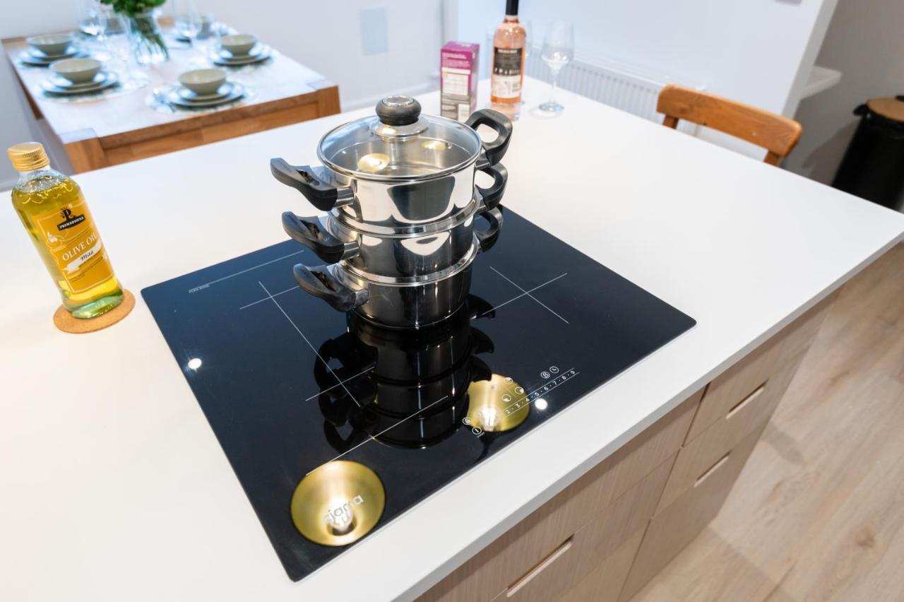 The Pinkish House - 4 Bed Home In The Town Centre Blairgowrie and Rattray ภายนอก รูปภาพ