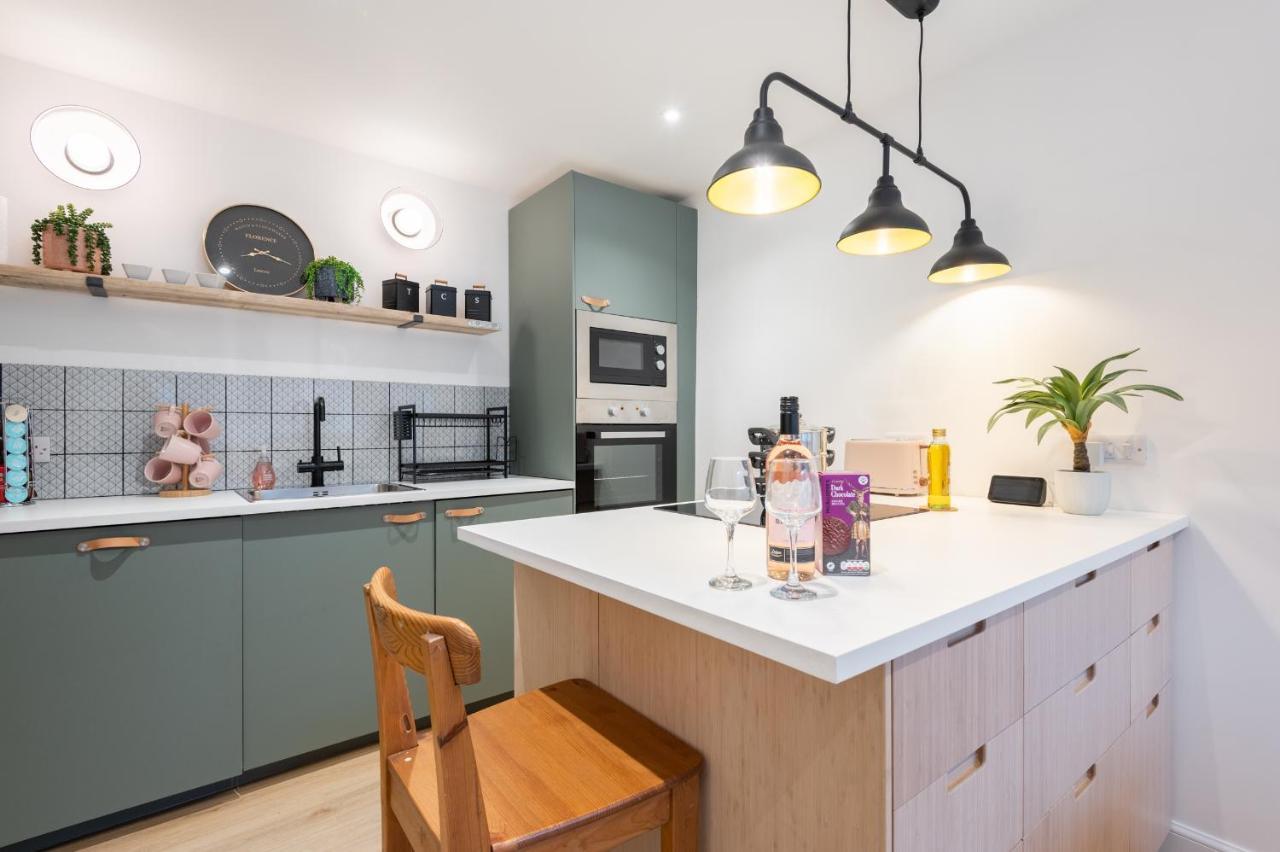 The Pinkish House - 4 Bed Home In The Town Centre Blairgowrie and Rattray ภายนอก รูปภาพ
